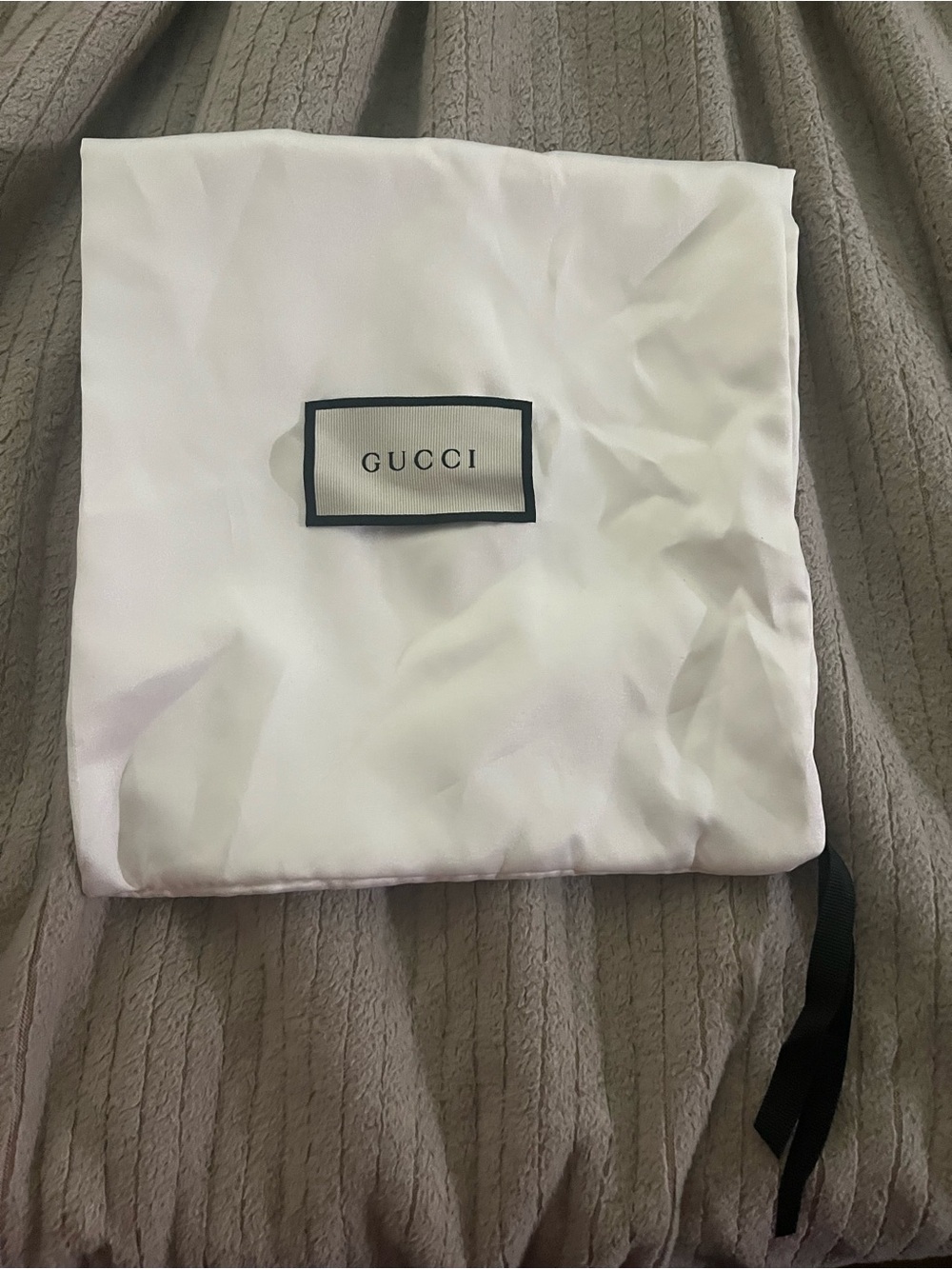 Gucci dust bag